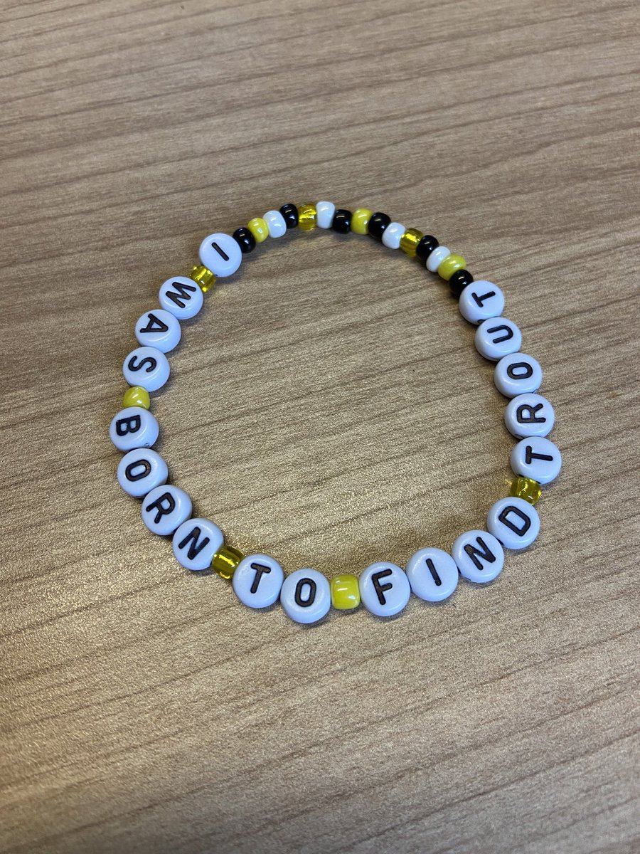 WindermereBeads's tweet photo. Attention #mincefluencers - my brand new bracelets showing my love for my favourite ever musical @mincemeatlive are now on Etsy! Loved making these swanky (like a tuxedo) designs while listening to the soundtrack of course! #operationmincemeat - https://t.co/3D0ywCN5Ab https://t.co/KzMnJwMKX8