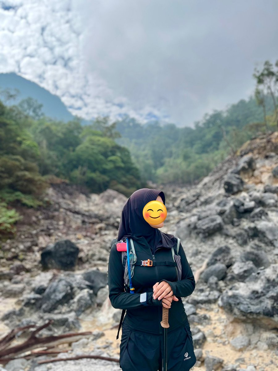 markleeaa's tweet photo. Lakuin Hal ini kalo kalian mau cobain activity outdoor trail run/ pun hiking gunung/bukit supaya aman! https://t.co/cdj2imnpe3
