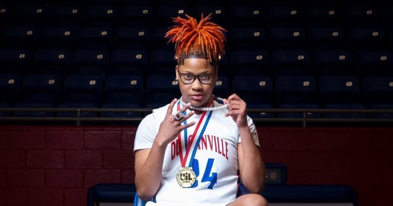 Sad news to report via <a href="/On3sports/">On3</a> 

The twin sister of Alabama freshman quarterback Keelon Russell has died. Kierston Russell had joined her brother in Tuscaloosa at the University of Alabama after recently graduating.

In late May, the two siblings celebrated their graduation