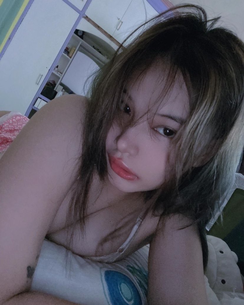 Lyraa tweet media