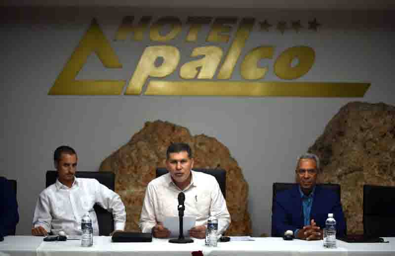 Déborah Rivas (@deb_invexcuba) on Twitter photo El Ministro del <a href="/MINCEX_CUBA/">MINCEX🇨🇺</a> <a href="/polivaoscar/">Oscar Pérez-Oliva Fraga</a>, el Presidente de la #CamaraComercio <a href="/a_carricarte/">@a.carricarte</a> y #Palco, realizaron el lanzamiento oficial de la XLI Edición de #Fihav2025 al cuerpo diplomático acreditado en #Cuba y a la prensa nacional y extranjera. #CubaVencerá #PorCubaExportamos El Ministro del <a href="/MINCEX_CUBA/">MINCEX🇨🇺</a> <a href="/polivaoscar/">Oscar Pérez-Oliva Fraga</a>, el Presidente de la #CamaraComercio <a href="/a_carricarte/">@a.carricarte</a> y #Palco, realizaron el lanzamiento oficial de la XLI Edición de #Fihav2025 al cuerpo diplomático acreditado en #Cuba y a la prensa nacional y extranjera. #CubaVencerá #PorCubaExportamos