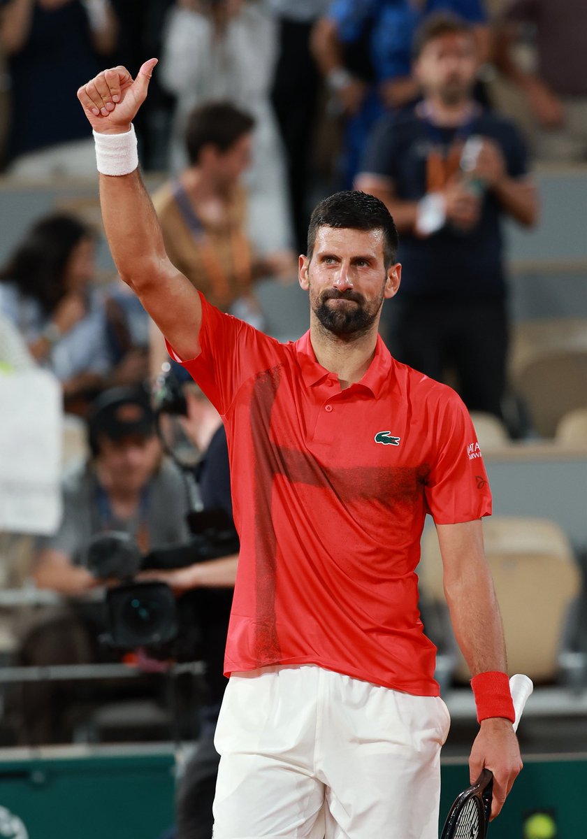 DJOKOVIC NO ES DE ESTE PLANETA.

Nole demuestra por qué nadie tiene más Slams que él.

Jugando así de bien a los 38 años, como si no tuviese 20 años de carrera a la espalda, por eso Novak nos demuestra por qué es el mejor de la historia.

Una auténtica bestia.