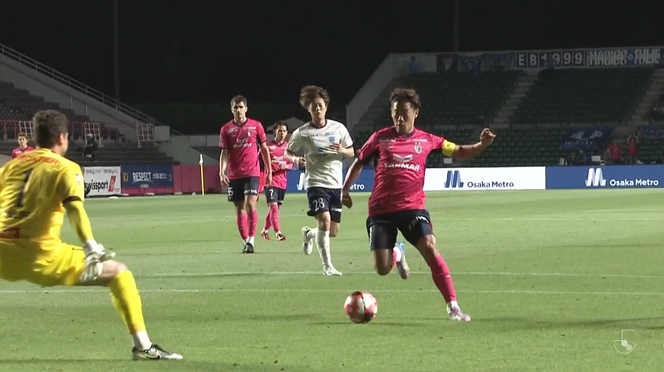 ブログ更新：【ルヴァン杯 C大阪×横浜FC】攻撃好調のC大阪が大差をつけて第1戦を制す！ここまでルヴァン杯4試合17得点 #cerezo #yokohamafc
blog.domesoccer.jp/archives/60238…