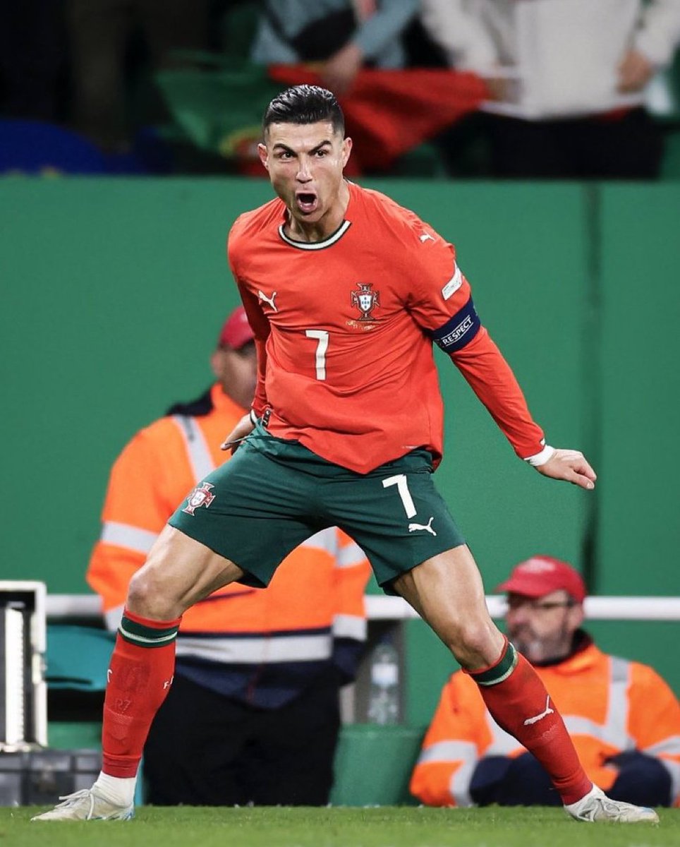 its_aousajah's tweet photo. 137th international goal for Cristiano Ronaldo🔥
He is timeless. In his 40s still doing it at the highest level. Another Nations League loading
⏳
#NationsLeague #CristianoRonaldo #GERvsPORT https://t.co/dZvJfIkGve