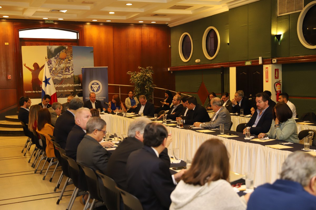 Cámara de Comercio, Industrias y Agricultura (@cciyap) on Twitter photo La JD de la CCIAP recibió en cortesía de sala al Ing. Juan Manuel Urriola, Secretario Nacional de Energía (<a href="/EnergiaPma/">Secretaría Nacional de Energía🇵🇦</a>) , quien presentó los avances en el desarrollo de la matriz energética y los planes de trabajo de la Secretaría, enfocados en impulsar el desarrollo sostenible La JD de la CCIAP recibió en cortesía de sala al Ing. Juan Manuel Urriola, Secretario Nacional de Energía (<a href="/EnergiaPma/">Secretaría Nacional de Energía🇵🇦</a>) , quien presentó los avances en el desarrollo de la matriz energética y los planes de trabajo de la Secretaría, enfocados en impulsar el desarrollo sostenible