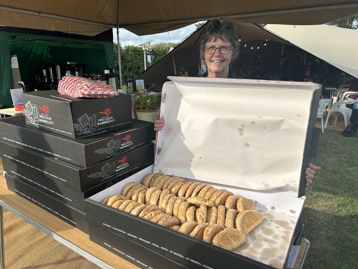 So lovely to meet old friends and new at the <a href="/RoyalCornwall/">Royal Cornwall Show</a> eve of show service tonight <a href="/CtcMissioner/">Churches Together in Cornwall</a> <a href="/DavidGWilliams/">David Bishop of Truro</a>    <a href="/PremierRadio/">Premier Christian Radio</a> 😊🙏#Cornwall ☀️