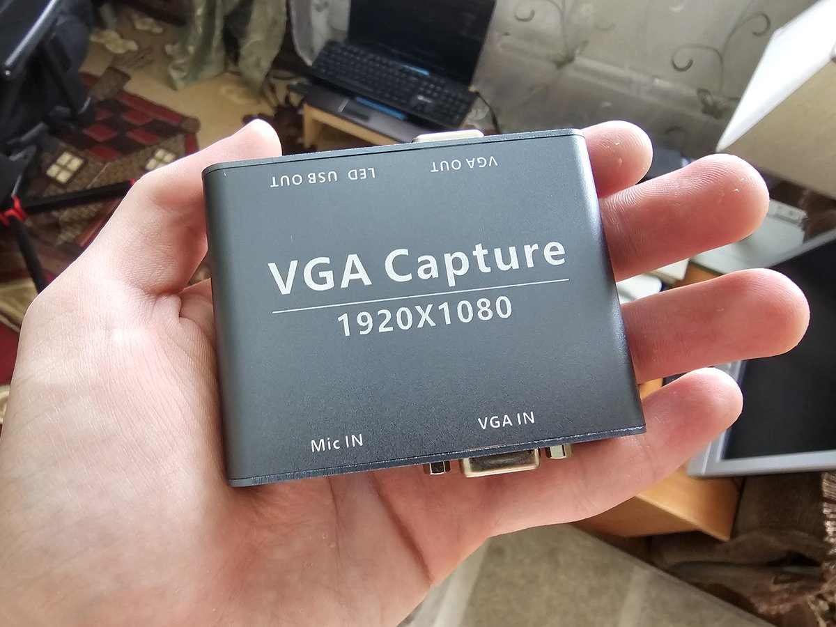 I promised to upload the video, but this little guy caused a mayhem: the parcel locker was broken, and I had to contact support for them to change the shipping address. It took extra 2 days in total to get this, so annoying.