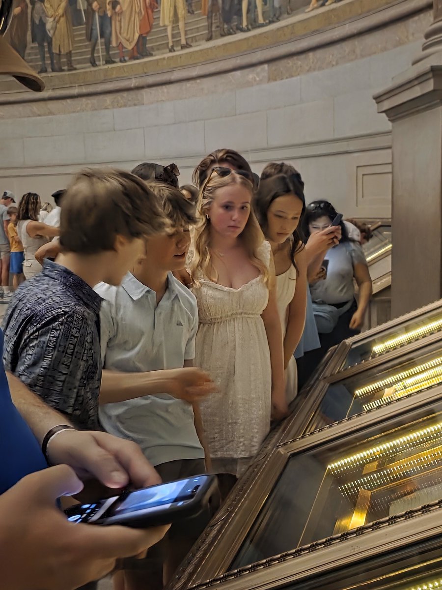 Christine Urbanczyk tweet media