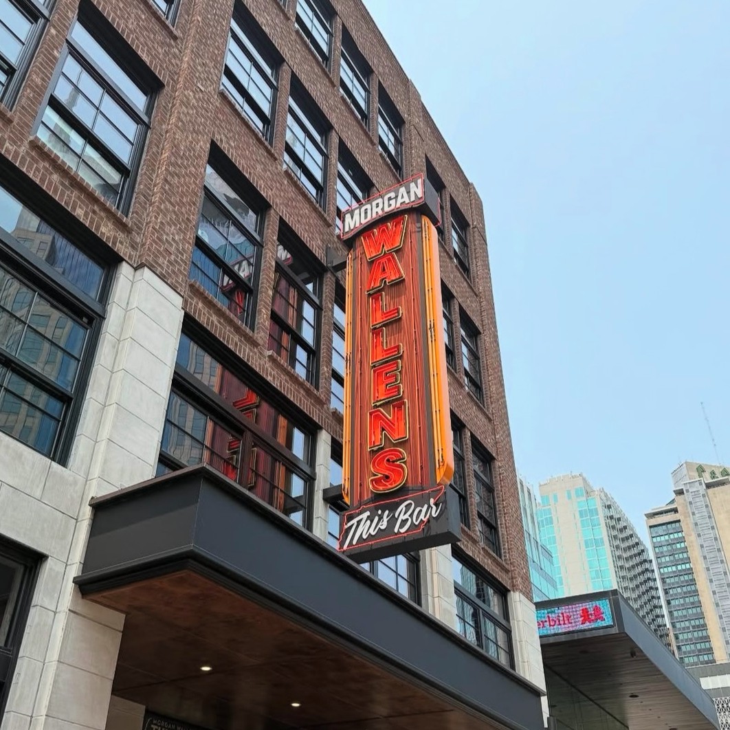 Just steps away from CMA 🎤🎸 stop by This Bar #mwthisbar