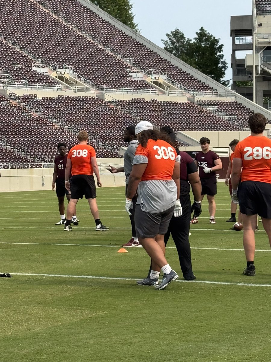 tate75jones's tweet photo. Had a great time competing and getting better at @HokiesFB this past weekend .

@RecruitGeorgia @One11Recruiting @CamDuke11 @NwGaFootball @MariettaFtball @On3Recruits https://t.co/2Tx6e78Web