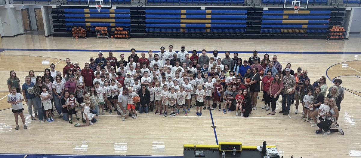 Our first two satellite camps of the summer are in the books! Enjoyed being at Van Buren High School yesterday and Harrison High School today. Our staff had a great time meeting all the campers and parents in attendance! 

Registration is still open to join us for a camp this