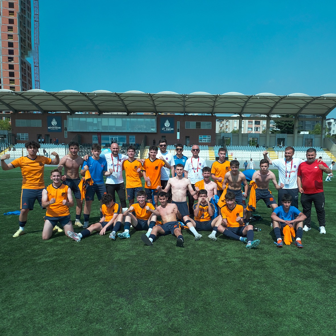 onerseday's tweet photo. Öz Alibeyköy 4-3 Güneştepe
🎯 İstanbul Şampiyonası | 1. Tur

Gol düellosunu biz kazandık!
U17 takımımız 4-3’lük galibiyetle İstanbul Şampiyonası’nda 2. tura yükseldi! 💪🔥
Tebrikler çocuklar! 👏👏 https://t.co/CA4WhIi45M