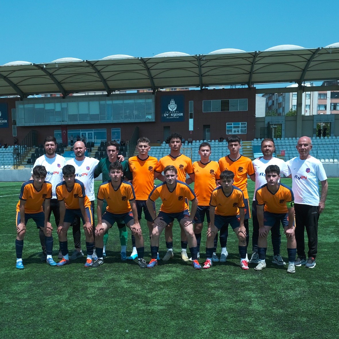 onerseday's tweet photo. Öz Alibeyköy 4-3 Güneştepe
🎯 İstanbul Şampiyonası | 1. Tur

Gol düellosunu biz kazandık!
U17 takımımız 4-3’lük galibiyetle İstanbul Şampiyonası’nda 2. tura yükseldi! 💪🔥
Tebrikler çocuklar! 👏👏 https://t.co/CA4WhIi45M