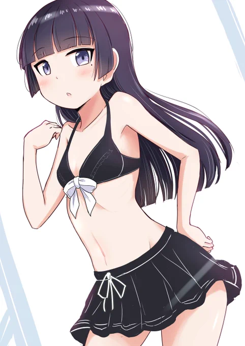 近付く夏にスタイルチェック瑠璃先輩。暑いので水着猫を接種して備えましょう。