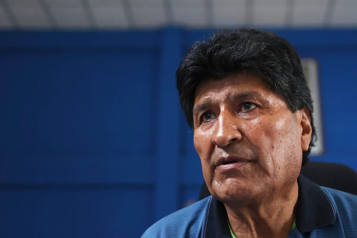 ¡Esto es un crimen! Evo Morales ordena cercar La Paz y llama “batalla final” a un bloqueo que mata de hambre a los bolivianos. ¡Eso no es protesta, es terrorismo! Quiere incendiar el país solo porque no puede volver al poder. ¡Basta de usar al pueblo como rehén!