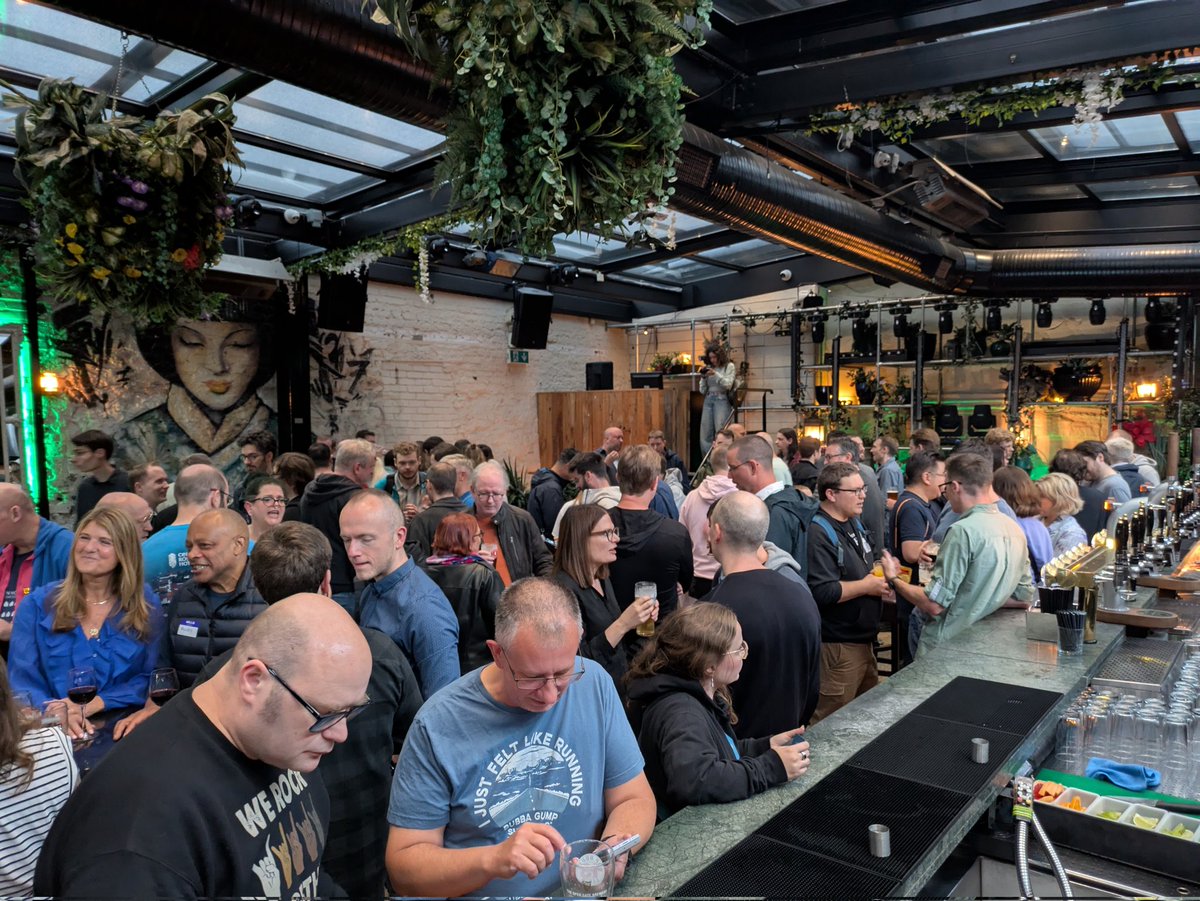 Jeffrey Roe (@jeffrey_roe) on Twitter photo Great to meet all of the team behind <a href="/home_assistant/">Home Assistant</a> at the community meetup while they are in Dublin. Great to meet all of the team behind <a href="/home_assistant/">Home Assistant</a> at the community meetup while they are in Dublin.