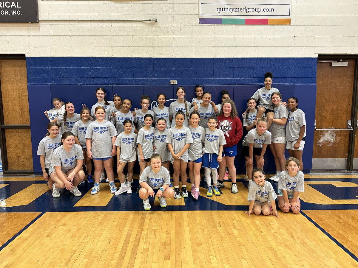 QHS Girls Basketball tweet media