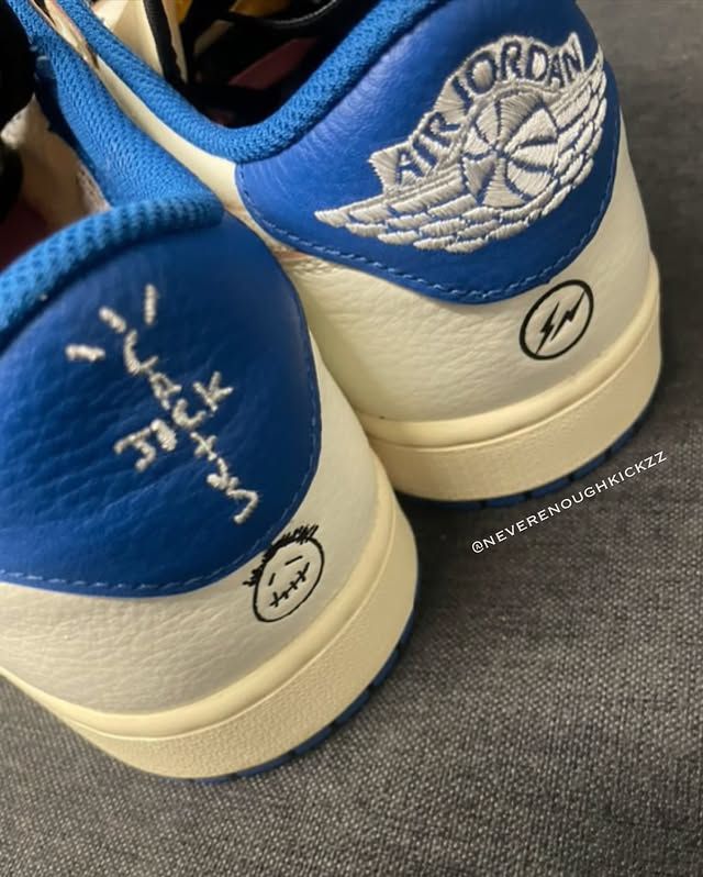 JustFreshKicks's tweet image. Fragment x Travis Scott x Air Jordan 1 Low Releases 9/20 💙⚡ bit.ly/3SHBTan