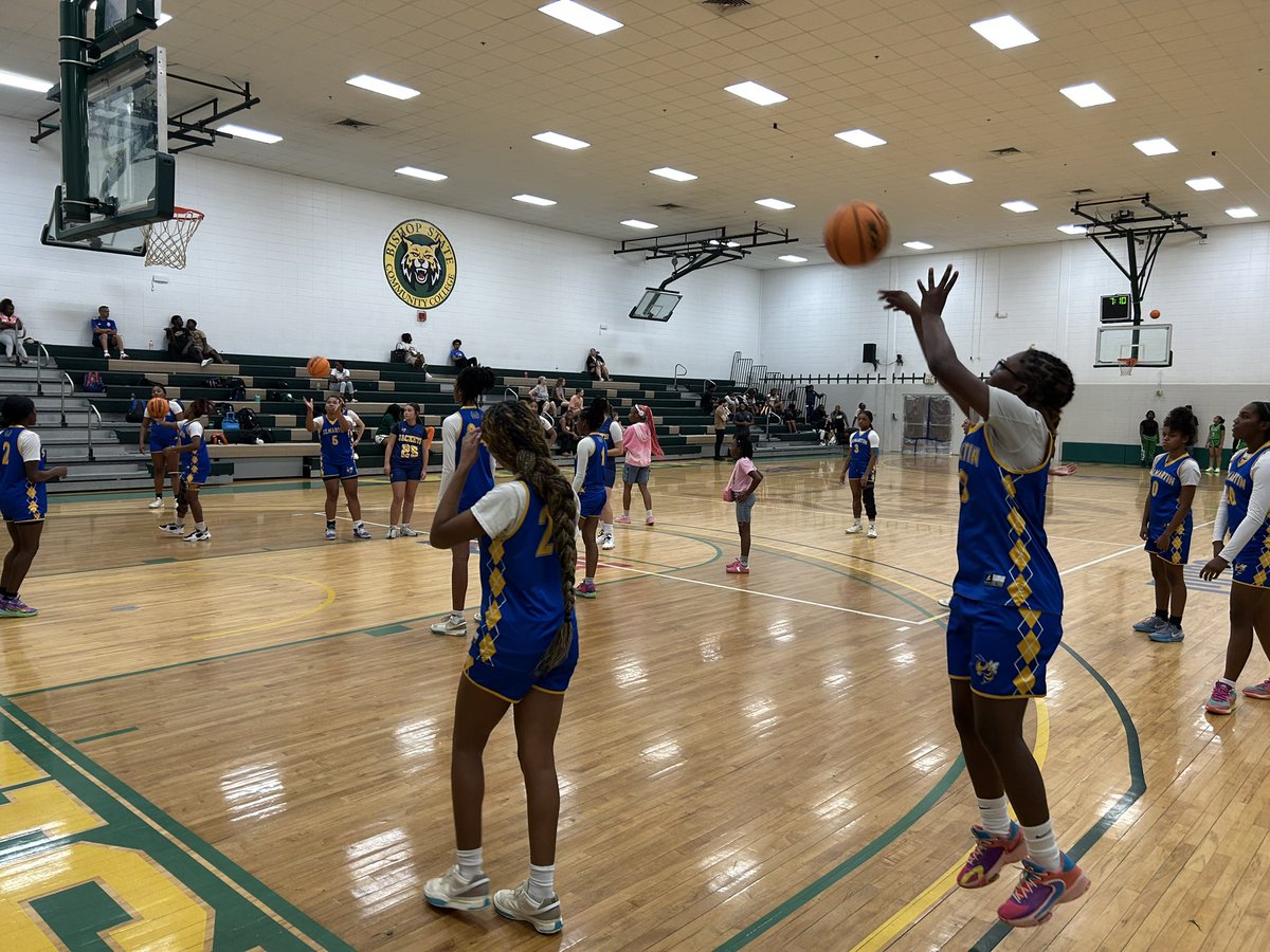 St. Martin Lady Yellow Jackets đ (@ladyjacketsb) on Twitter photo LadyJackets go 2-0 today at the Bishop State đ Team Camp! <a href="/BishopStateWBB/">BishopStateWBB đ</a> Thanks for having us!
#Togetherweswarm LadyJackets go 2-0 today at the Bishop State đ Team Camp! <a href="/BishopStateWBB/">BishopStateWBB đ</a> Thanks for having us!
#Togetherweswarm