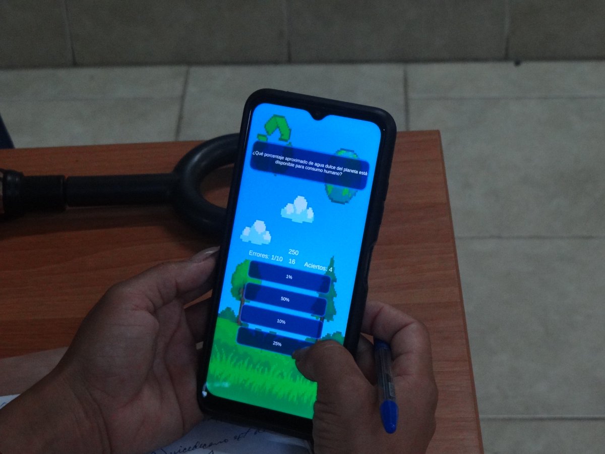 LilyRuiz70's tweet photo. Hoy en la @universidad_uci más actividades por el #DiaMundialDelMedioAmbiente con un Taller Científico Estudiantil sobre el Medio Ambiente, la premiación del concurso "Mi APK por el Medio Ambiente" y el Hackathon IoT medioambiental. Los estudiantes los protagonistas #SomosUCI https://t.co/yNv5SKHjS6