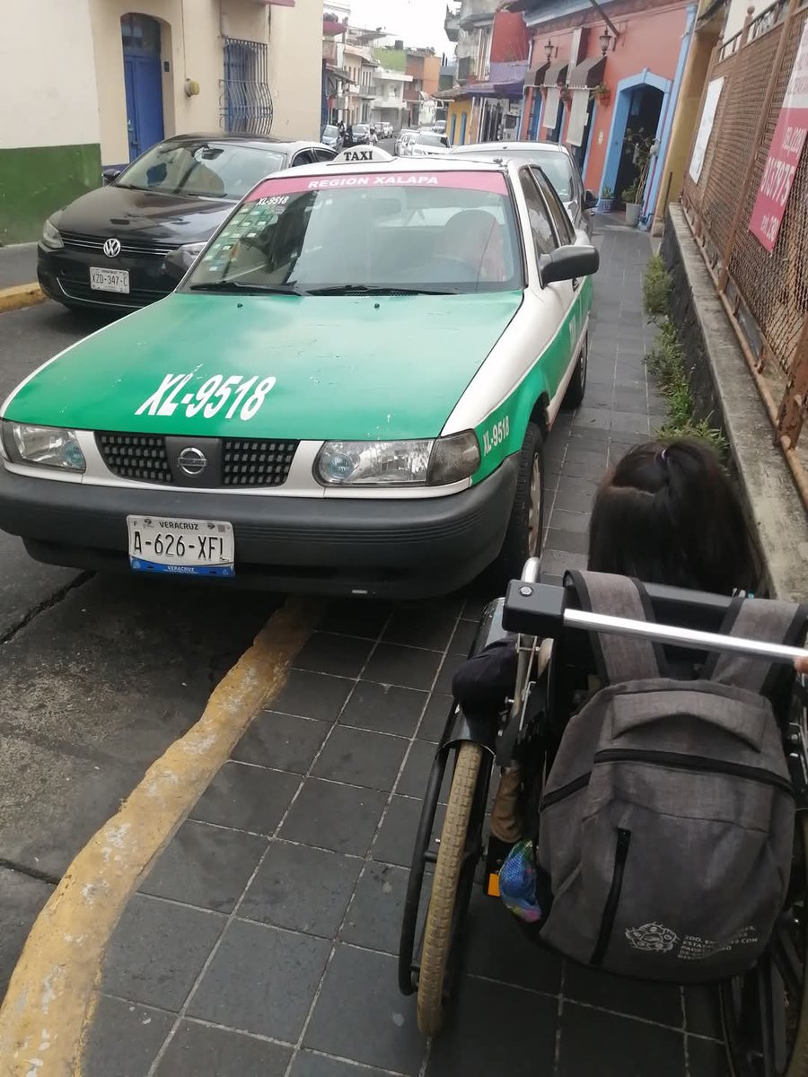 fran_morenog84's tweet photo. Lo importante es que permite la circulación vehicular de los automóviles. #Xalapa. https://t.co/PqGM1UsTr9