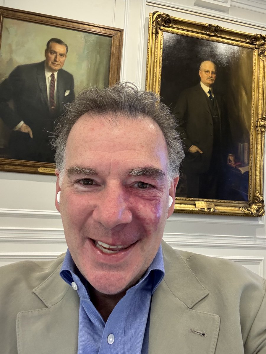 William Green (@williamgreen72) on Twitter photo A fascinating day at the NY Stock Exchange, touring the trading floor with my brilliant editor Rick Horgan & attending a lunch hosted by <a href="/EricMarkowitz/">Eric Markowitz</a> in the Chairman’s board room. Never knew trading ends at 4pm because they didn’t have electricity and it got dark at 430 A fascinating day at the NY Stock Exchange, touring the trading floor with my brilliant editor Rick Horgan & attending a lunch hosted by <a href="/EricMarkowitz/">Eric Markowitz</a> in the Chairman’s board room. Never knew trading ends at 4pm because they didn’t have electricity and it got dark at 430