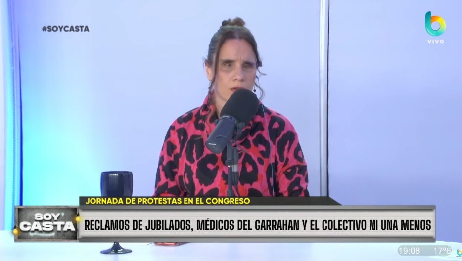 <a href="/soycasta2025/">SoyCasta</a> <a href="/carmelabarbaro/">Carmela Barbaro 💚</a> <a href="/verogperiodista/">Verónica C.Gonzalez</a> para <a href="/soycasta2025/">SoyCasta</a>: "Hay 600 residentes en el Hospital Posadas y hoy dijeron que, si no se convoca una mesa de diálogo, para el 10 de julio harían un paro sin guardia. La situación del Garrahan desnuda una situación que permea en toda la salud pública".