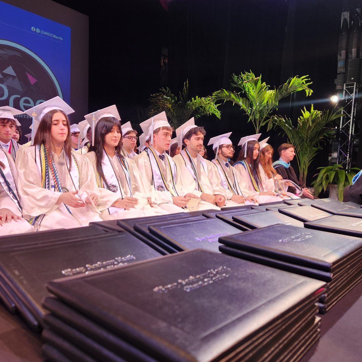 verenanro's tweet image. Congratulations to the @IprepNorth Class 2025! Best wishes on your next chapter #MDCPSgrad #YourBestChoiceMDCPS @MDCPSNorth