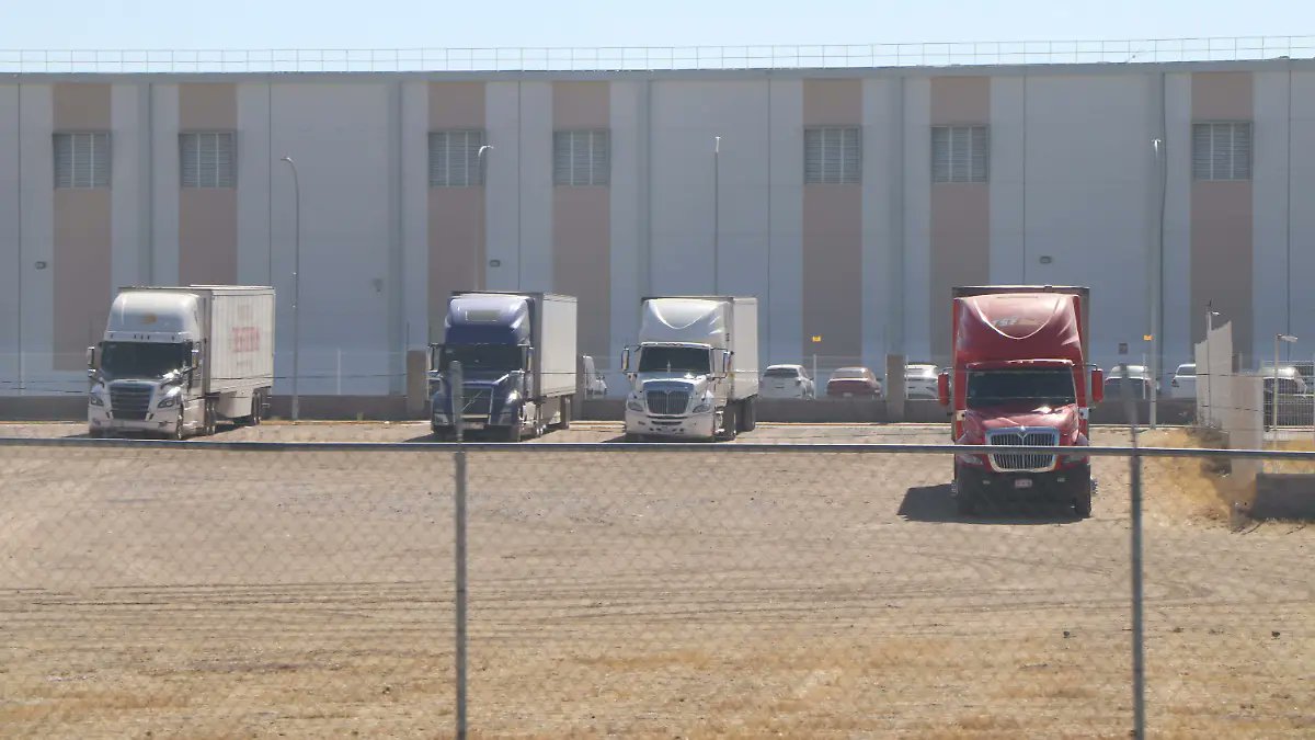 🧑‍⚖️💼 Jueces electos por voto podrían traer sesgos políticos, advierte el sector empresarial. ¿La justicia dejará de ser imparcial?

🟢 ENTÉRATE AQUÍ: tinyurl.com/4d2m299z

📸Adrián Carmona / El Sol del Centro