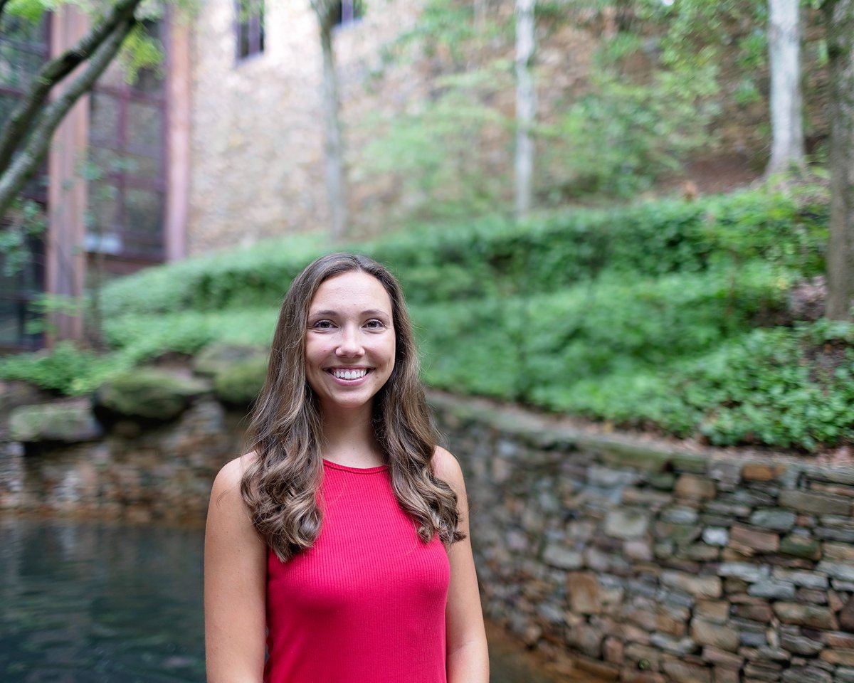 Thinking about grad school? Whether you're chasing your dream, changing careers, or wanting to dive deeper into your passion, Samford's graduate programs can open doors you never imagined. 

Visit the link in our bio to start your graduate application today.