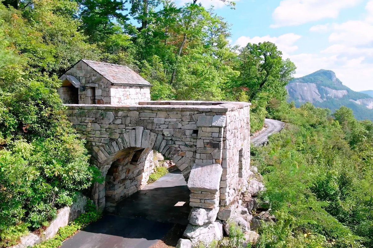 ScenicSothebysRealty tweet media