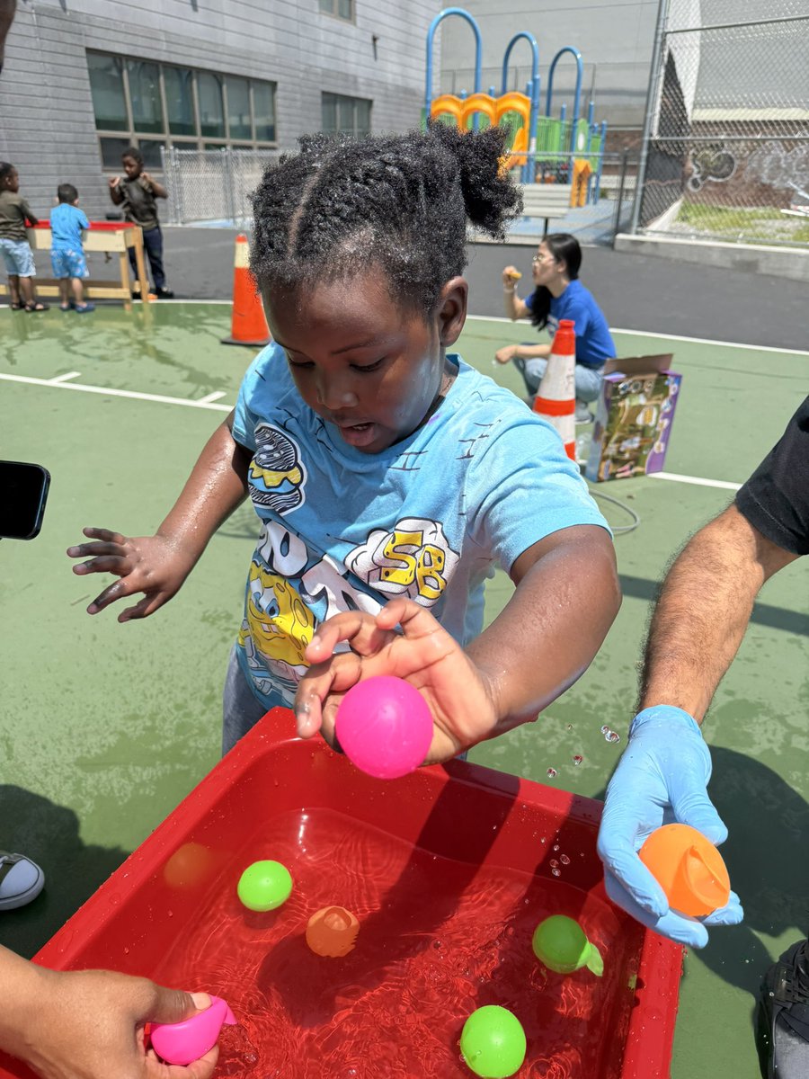 🌟 Field Day Fun at our Auriela Greene Campus🌟

Shoutout to all the organizers, parent volunteers, and staff for making this day so special! ❤️✨ Up next Ogden🌈🙌

#FieldDay #TeamSpirit #FunInTheSun #CommunityVibes #comehometodistrict9 <a href="/CSD9Bronx/">NYCDistrict9</a>