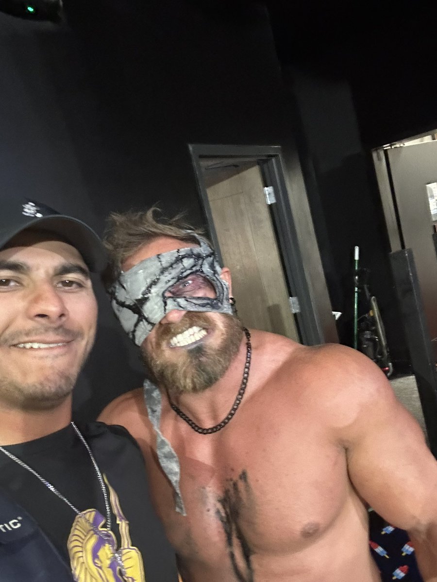 Royal (@buddy_royal) on Twitter photo Had a great time last night in Oxnard!!! Great crowd for <a href="/unitedwrestling/">United Wrestling Network</a> was on fire!!!
Felt good seeing old friends!!! Had a great time last night in Oxnard!!! Great crowd for <a href="/unitedwrestling/">United Wrestling Network</a> was on fire!!!
Felt good seeing old friends!!!