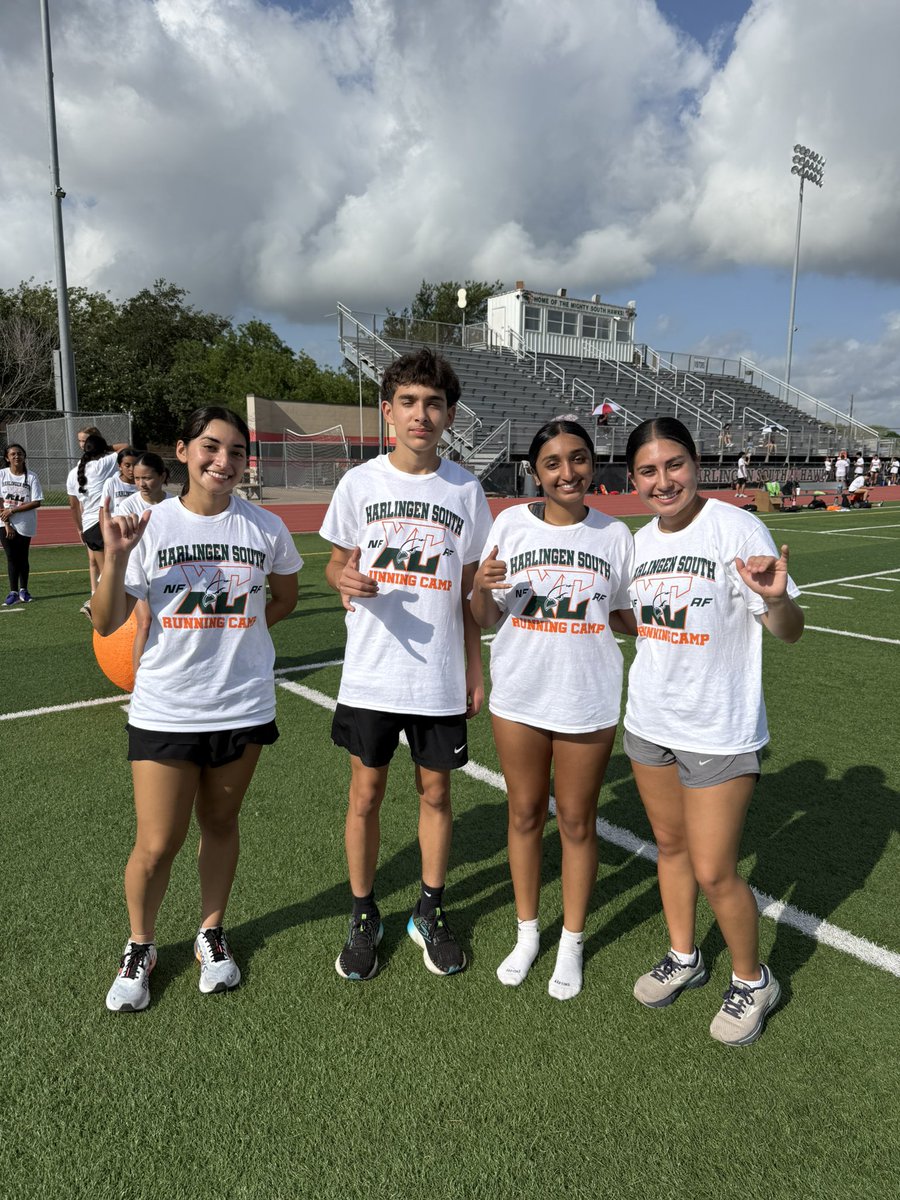 SouthHawkXCTF's tweet image. Three Amazing Days of South XC Running Camp COMPLETE! ✅ 

We just wrapped up 3 FUN days at our Youth Running Camp—and what an incredible experience it was. 

A huge thank-you to our awesome coaches and Varsity/JV runners who helped make this event possible. 👟🔥 #FutureHawks