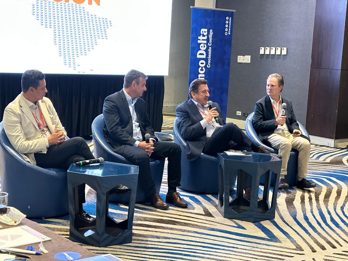 CompartamosBanc's tweet photo. Omar Romero, Director General Adjunto de Compartamos Banco y Alejandro Puente, Director Ejecutivo de Relaciones Institucionales de @gentera, participaron en el Encuentro Anual de la Red @Accion que se celebró en Panamá. Gracias @BancoDelta por la hospitalidad. https://t.co/A9J5VqQE1I