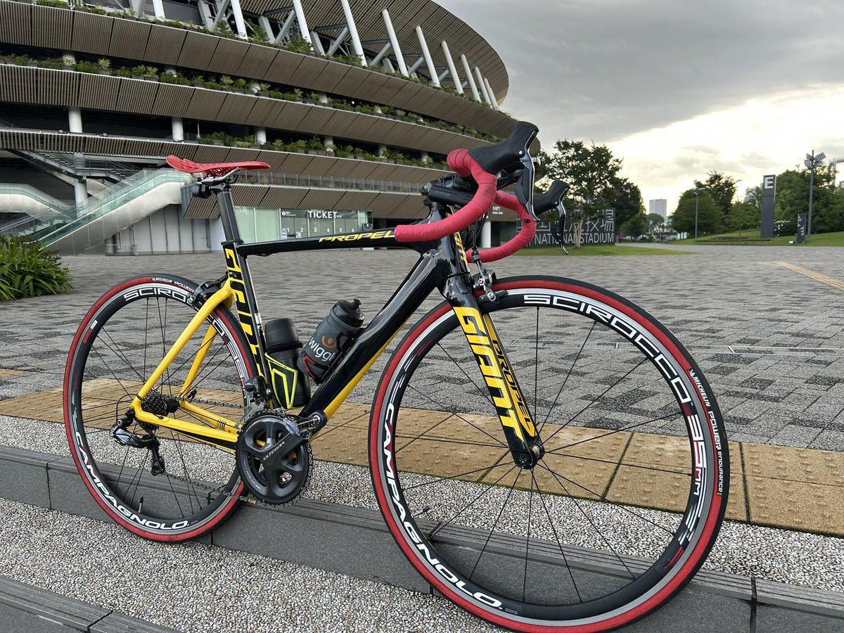 fcgarca18's tweet photo. 朝ライド☀️
おはよう国立🏟️ 
路面ウエットだが爽快✨

#国立競技場
#PROPEL https://t.co/77w5A8LbgZ