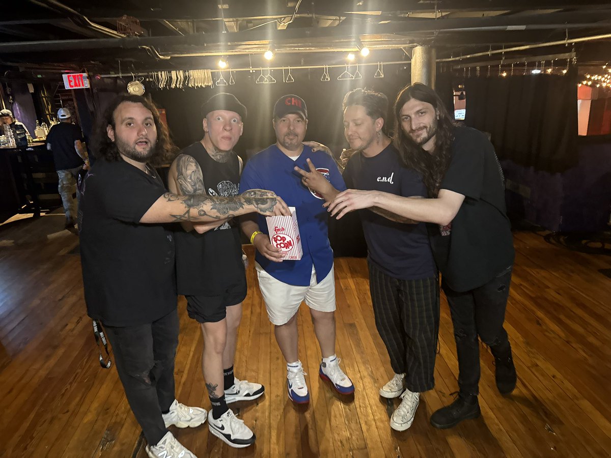 GoCubbies22's tweet image. Someone feed these animals before they hit the stage tonight. Can’t perform devil music on an empty stomach.
@TheWordAlive