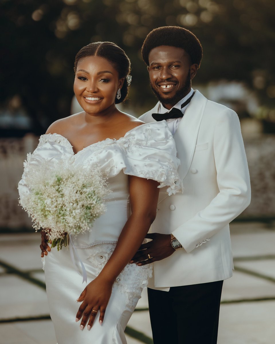 Psalm_one's tweet photo. Happy birthday Mrs Kobina @DdbDorothy we Dey feel you heavy for this side! Live long and prosper! #vimming https://t.co/unksqiLTFe