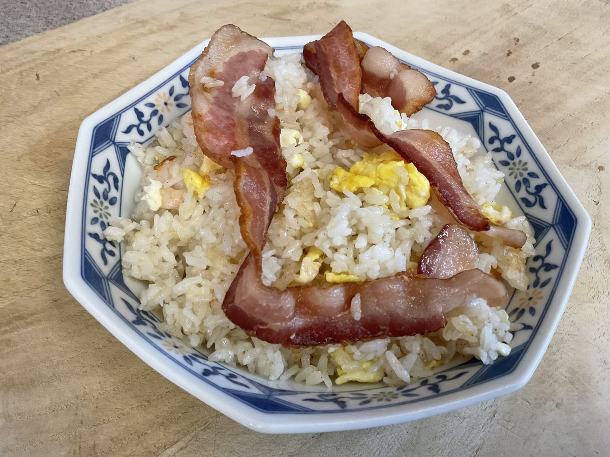 とりあえず昼飯チャーハン