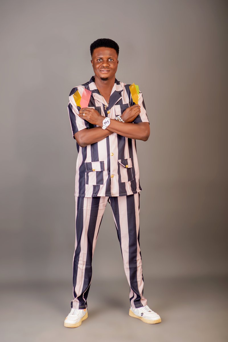 MathiasComb's tweet image. Happy New Month from MathiasComb 💛
As we step into this new month, my prayer is simple:
May joy find you in unexpected places.
 .
And may God's presence never be far from you.
 
— MathiasComb 🎶❤️
#HappyNewMonth #MathiasComb #GraceToContinue #OneDayAtATime #HeartOfWorship