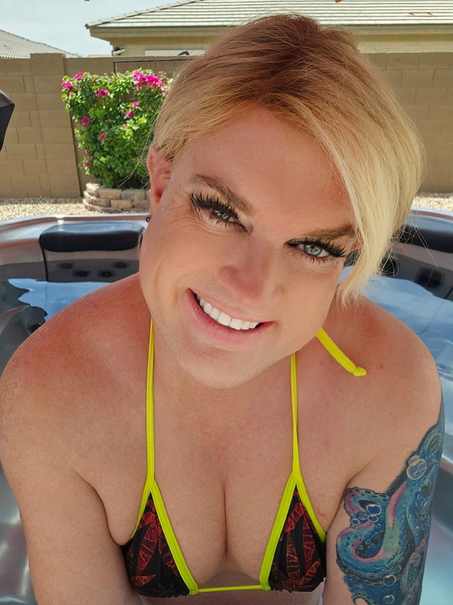 CVPune2022's tweet photo. Soaking in my hot tub wearing my new bikini 👙 
.
https://t.co/Dbf1LYeWF1 
.
#transgender #pride #pridemonth #transgenderpride #transgendered #transgenders #mtftransgender #bisexual #trans #lesbian #genderfluid  #lgbtq #transpride #transgirl #translivesmatter  
#transrights https://t.co/Cfrs1SP258
