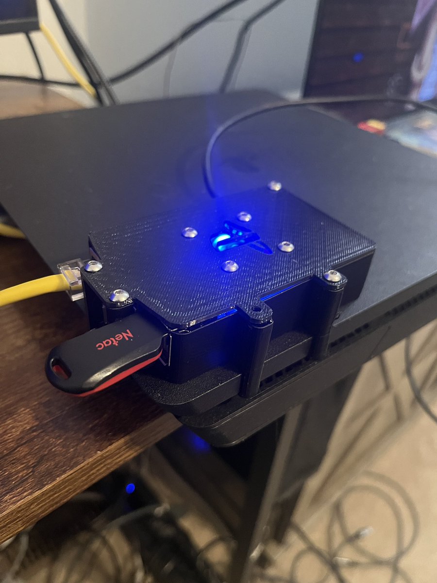 StonedModder's tweet image. $25 shipped or $10 for the STL - Pi Pwn mounts, automatically jailbreak your PS4 in style #ps4 #ps4jailbreak DMs open! 

I also have a partner in EU if you’re on the other side of the pond.
