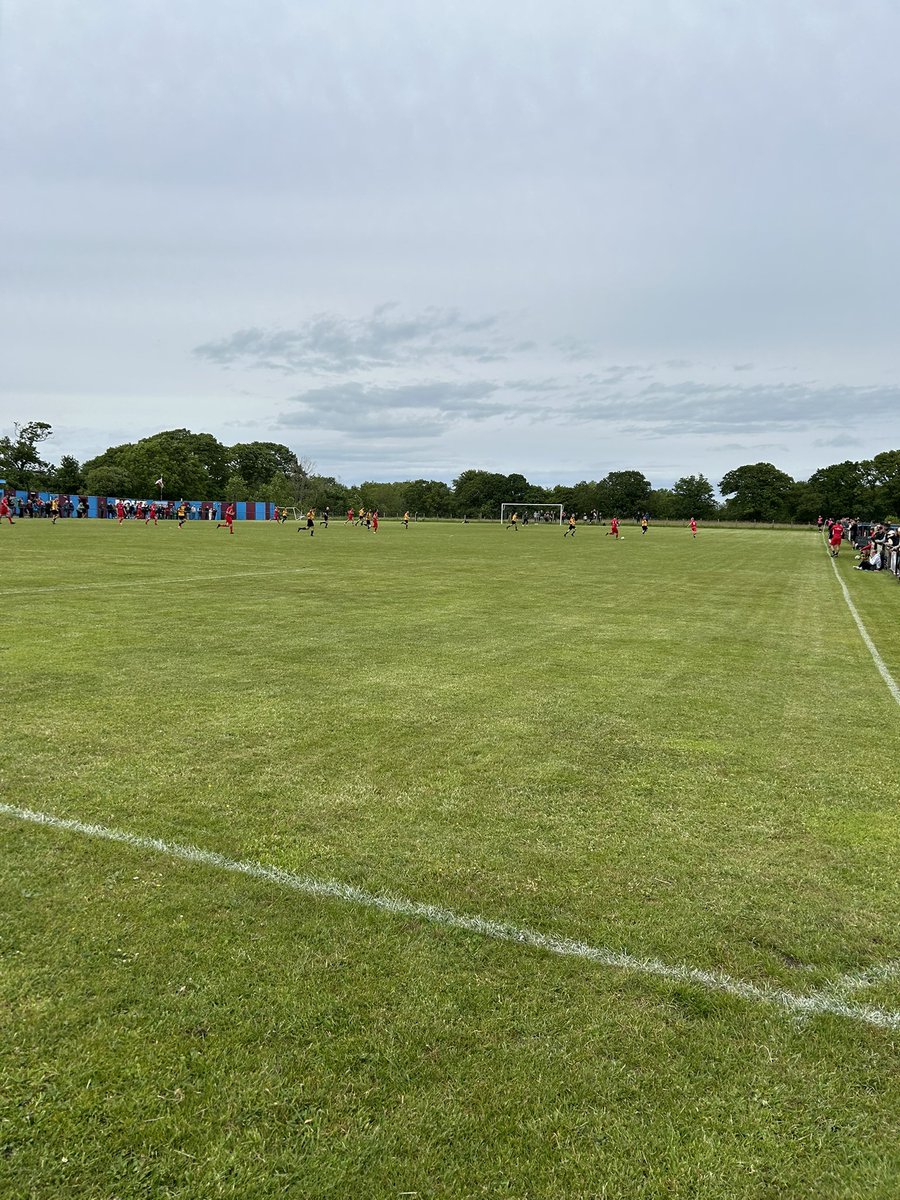 OsianEllis's tweet photo. @cpdpwllfc @CPDPorthmadogFC @llanystumdwyFC @BDFCmagpies @CPDPenrhyn @caerswsfc @CpdNefyn @FlintTownFC @CeltsCpd @cpdDolaafc @AFCLiverpool @amlwchtownfc @NantlleValeFC @CPDMynydd @TownfcCq @LLANRWSTUTD_FC @cpdyfelinheli @LFC @BrentfordFC @CaernarfonTown @MBTigers @rhylfc @NFFC @FCQPwxm @NorthopHallLFC @WestHam @BolognaFC1909en @LLanerchymeddFc @ColwynBayFC @Cymru @airbusukfc @ChelseaFC @DenbighLadiesFC @tnsfc @FcTrearddur @AVFCOfficial @StAsaphFC @footballiceland @LlangefniTownFC @LlannefyddFc @LCFC @ManUtd @BontnewyddCPD @Wolves @Kerry_LambsFC @Bangor1876 @BTFCofficial77 @Llangefniladies @CPFC 100. Cwpan Snowdonia Fire &amp; Security Final. 
@CPDLlanberis 2-1 Cemaes Bay
🏟️Cae Stanley https://t.co/q1FXwSW3wv
