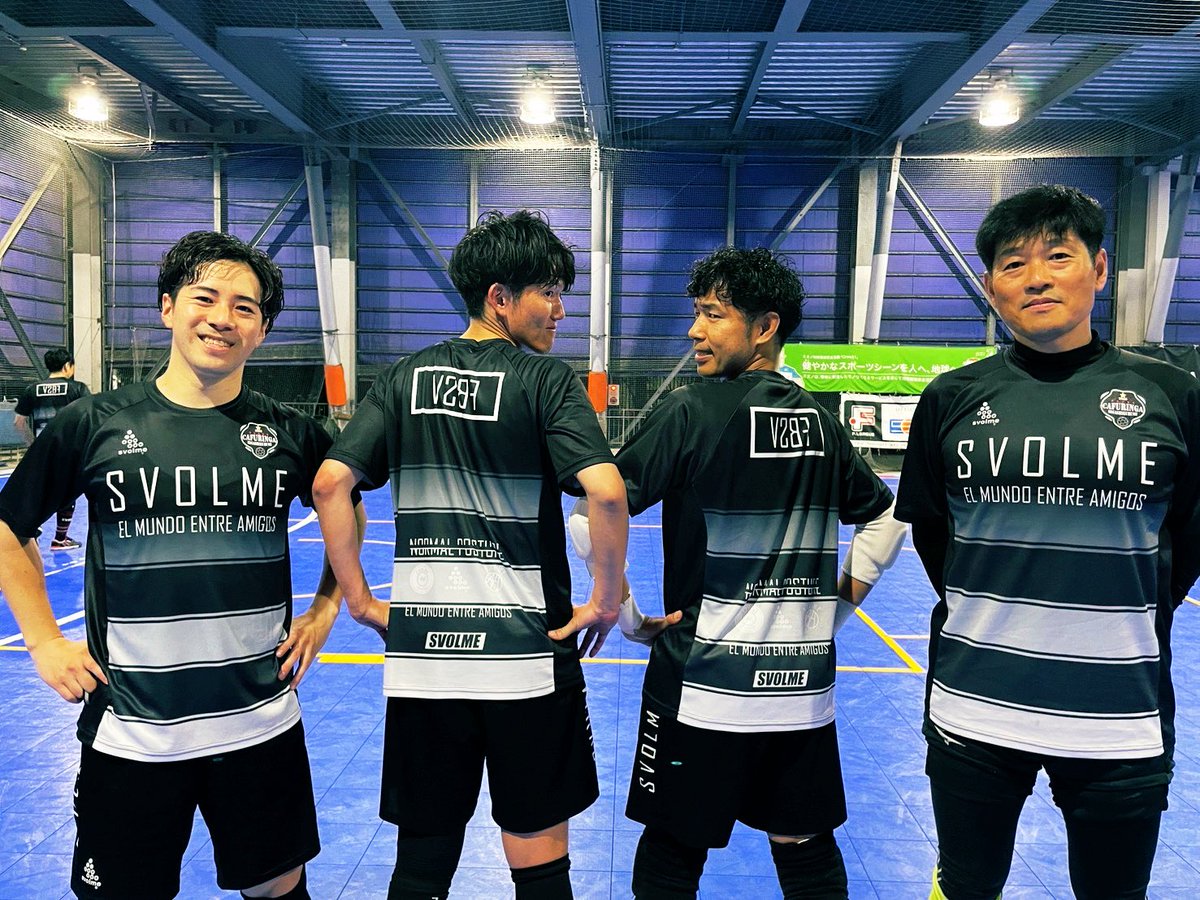 cafuringa2005's tweet photo. 🔴⚫️
𝟮𝟬𝟮𝟱 𝙉𝙀𝙒𝙆𝙄𝙏

ボーダーFBTRトップ25SDG❤️🖤
COOLなデザイン😎

今シーズンも@svolme_official と共に🤝

関東リーグの開幕は今週末🔥
🏆KANTO FUTSAL LEAGUE Div.1
🗓️2025.6.7(土)
⏰11:00kickoff
🆚#バルドラール浦安セグンド
🏟️ウィングハット春日部
🎫観戦無料

#カフリンガ東久留米 https://t.co/3fF2mR13OV