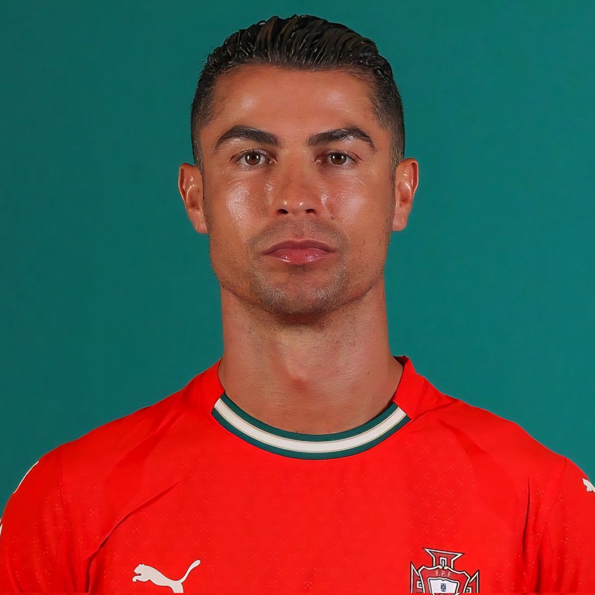 🚨 Portugal NEVER reached an International FINAL before Cristiano Ronaldo.

They just reached their FOURTH with him. 🇵🇹🐐