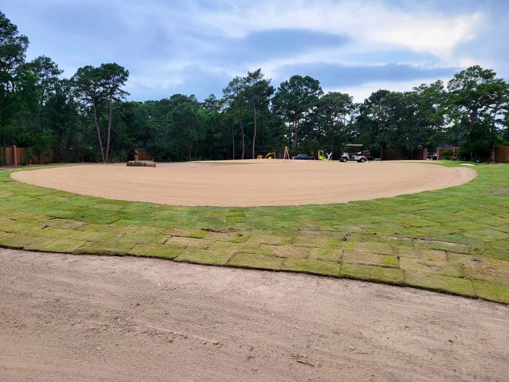 davisturf's tweet photo. Champions Golf Club (Houston TX) getting grassed out this week if the weather will cooperate! Super excited to see this finished @TreyKempGCA design get grass on it. 2 more trucks of sod tomorrow and sprigs next week! Asphalt going down for member parking as well.  #GrahamGolf https://t.co/jMMNH04Zuo