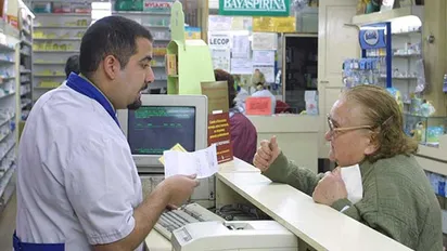 -Estás contenta? Hiciste percha el MERVAL, es increíble que no lo veas
