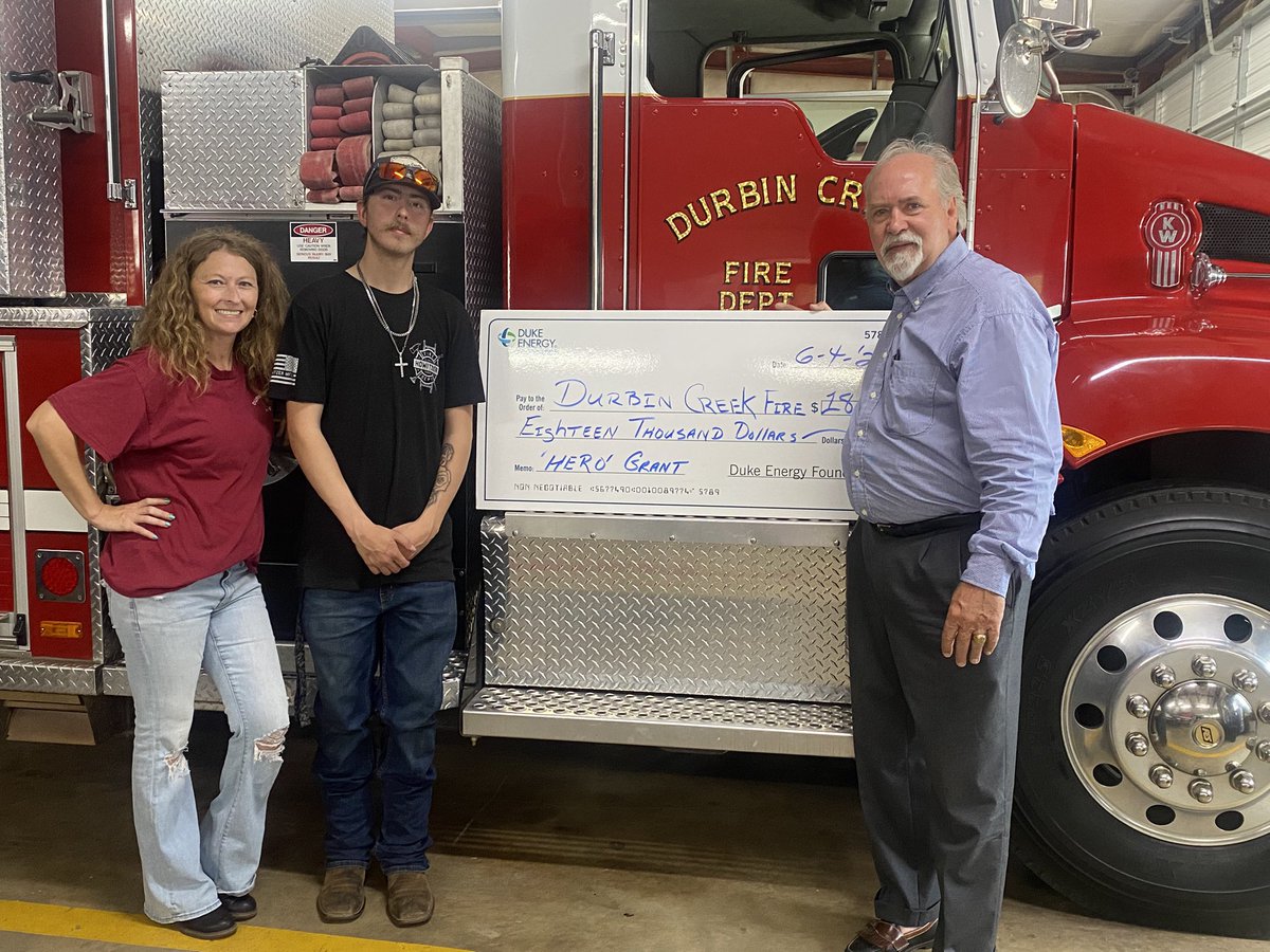 TheoLane13's tweet image. In #LaurensCountySC today to celebrate @DukeEnergySC @DukeEnergy #Hero grant to meet needs of #PublicSafety agencies.
A new UTV will enhance the effectiveness of #DurbinCreekFire