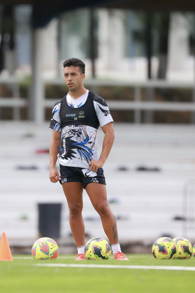 LuquiiRodriguez's tweet photo. Pretemporada 🐓⚽️ https://t.co/kS6uJeyXD6