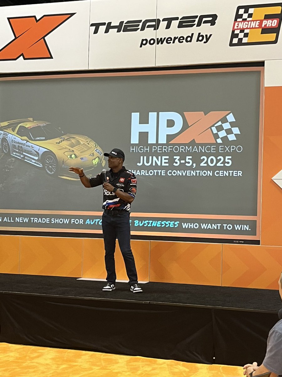 AntronBrown's tweet photo. Mixing and mingling at the #highperformanceexpo! https://t.co/Vb7aliYqLg